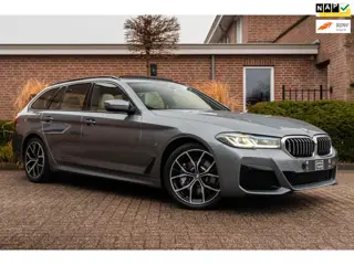 BMW 5-serie Touring 530e Business Edition Plus M-Sport Laser Pano Memory Leder 19''
