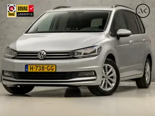 Volkswagen Touran 1.5 TSI Comfortline 7 Persoons 150Pk Automaat (APPLE CARPLAY, GROOT NAVI, CAMERA, 