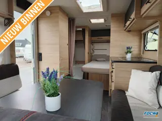 Sterckeman Starlett Graphite 470 CP Mover Lengtebed Zit Thule