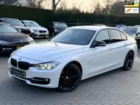BMW 3-serie 320i EfficientDynamics Edition High Executive Sport|Nieuwe Ketting + Klepseals|Leder|Nav