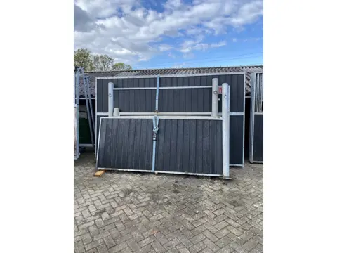 paarden poetsplaats wanden