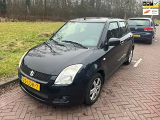 Suzuki Swift €1850,-1.3 Exclusive LEES TEKST GOED AUB !!!!