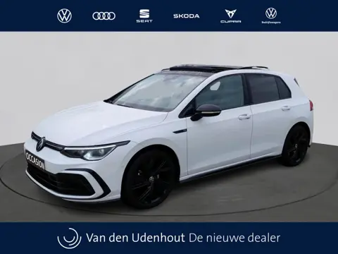 Volkswagen Golf 1.5 eTSI 130pk DSG R-Line Business | Black Style | Panoramadak | 18" |