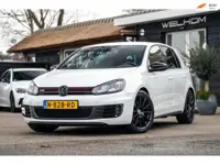 Volkswagen Golf 2.0 GTI Adidas Edition Automaat I Gelimiteerde oplage I Bi-Xenon I Bodykit I Wit par