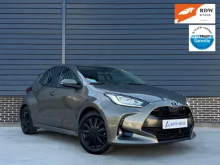 Toyota Yaris 1.5 Hybrid Dynamic Stoelverw, Trekhaak, Keyless, LED