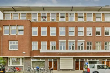 Woning aan de Amsteldijk te Amsterdam