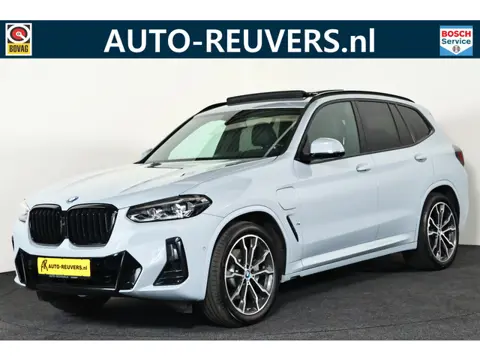 BMW X3 xDrive30e M-Sport / Panorama / Leder / HUD / Trekhaak / ACC / 360 Camera