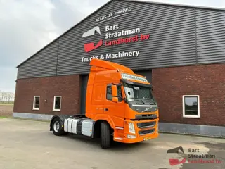 Volvo FM 370 Globetrotter 4x2 opleggertrekker. BS2015