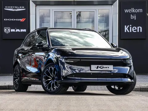 ZEEKR 7X Long Range 100 kWh 615 km actieradius | 10-80% in 16 min | tot 480KW snelladen | Pano-dak |