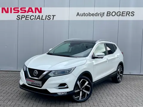 Nissan QASHQAI 1.3 DIG-T 140 Pk Tekna Navigatie, Panoramadak, Half Leder, 19"Lm, Trekhaak, Climate C