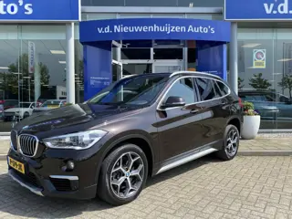 BMW X1 sDrive20i High Executive | Elektrische stoel | Camera Info Bas: 0492-588982