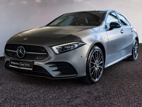 Mercedes-Benz A-Klasse 250e AMG ** MAGNO ** TREKH, DISTR, PANORAMA, HuD, 2-Zone CLIMA, 19-inch LMV, 