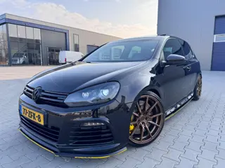Volkswagen Golf 2.0 R 4-Motion DSG Leder dak 400+pk stage2 milltek 19icnh uniek!!