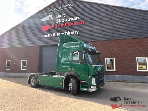 Volvo FM 370 Globetrotter 4x2 opleggertrekker. BS2020
