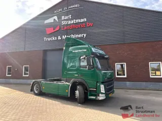 Volvo FM 370 Globetrotter 4x2 opleggertrekker. BS2020