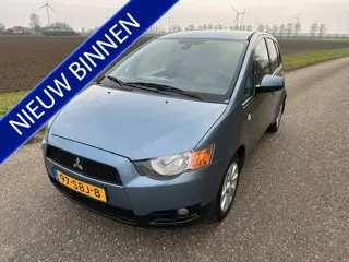Mitsubishi Colt 1.3 Edition Two 72000 km Nieuwe APK