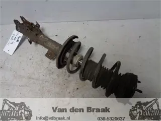 Ford Fiesta 1.6 16V 2008-2017 Veerpoot links voor