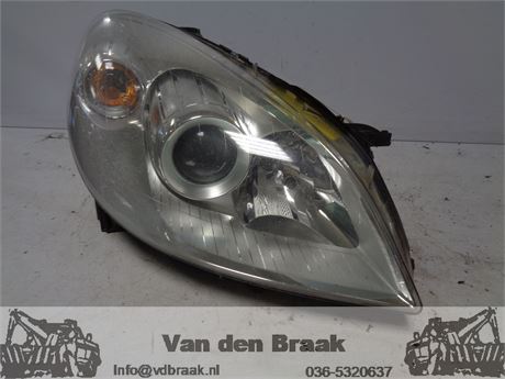 Mercedes B-Klasse 2005-2011 Koplamp rechts