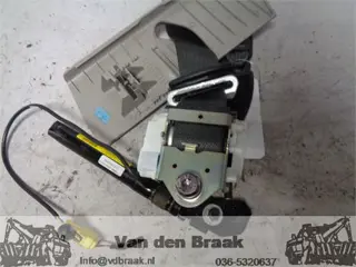 Opel Meriva 2010-2017 Gordelspanner rechts voor