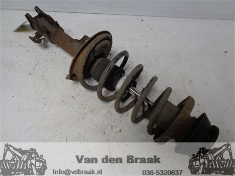 Suzuki Swift 1.5 16V 2005-2010 Schokbreker linksvoor