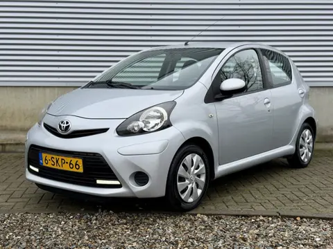 Toyota Aygo 1.0 VVT-i Aspiration Automaat [ fm navi, airco, audio, pdc ]