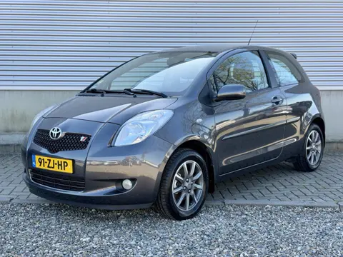 Toyota Yaris 1.3 VVTi Sol+ S-line | 1-ste eig, leder, dealer oh |