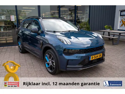 Lynk & Co 01 1.5 |Prijs incl. 12 mnd garantie| PDC Panoramadak LMV Navi Trekhaak Apple carplay/Andro