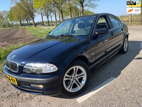 BMW 3-serie 320i Executive / automaat incl apk