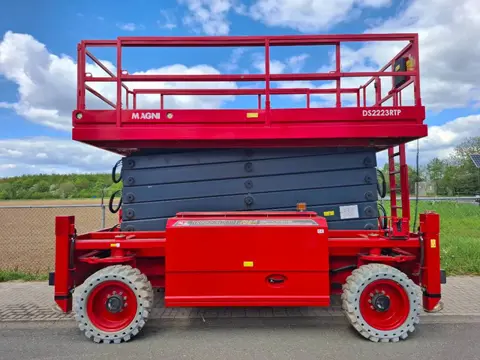 MAGNI DS 2223 RTP | 2024 (bj 2024)