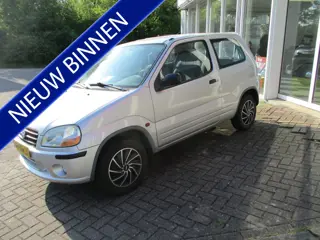 Suzuki Ignis 1.3-16V GS APK mei 2027! (bj 2002)