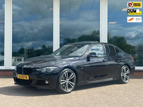 BMW 3-serie 330i Edition M Sport Shadow High Executive - Navi - Leder - 19 inch