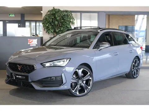 CUPRA Leon Sportstourer 1.4 e-Hybrid VZ 245PK Pano Led Elekt Stoel Elekt Achterklep ACC