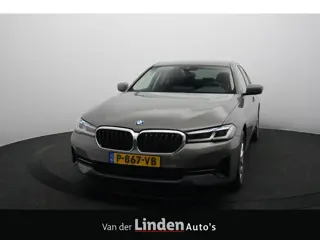 BMW 5 Serie 520d xDrive 190PK Business Edition Plus | Elektrisch Trekhaak | Leer | Laser Koplampen |