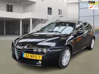 Alfa Romeo 159 Sportwagon 1.7 T Centenario|200PK|PSENSOR|TREKHAAK|LEDER|STOELVERW|NAVI