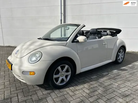 Volkswagen New Beetle Cabriolet 1.8-5V Turbo Highline Airco Stoelverwarming Leder Windvanger