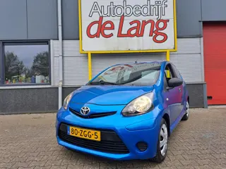 Toyota Aygo 1.0 VVT-i Comfort hele mooie,airco nw APK.