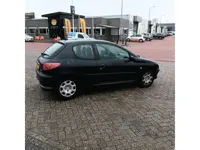 Peugeot 206 1.6-16V Gentry Premium