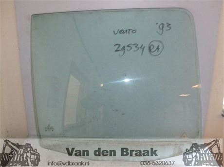 Volkswagen Vento 4 deurs 1992-1998 Portierruit rechts achter