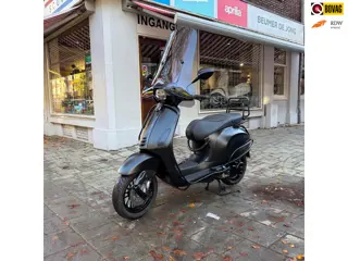 Vespa Snorscooter Sprint 50