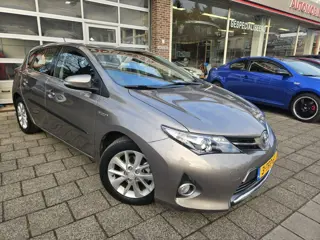 Toyota Auris 1.8 Hybrid Dynamic Navi/ 35342 km !!!!!