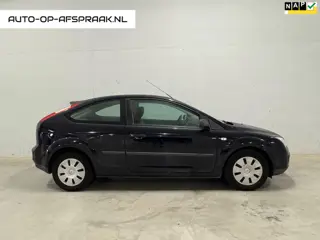 Ford Focus 1.4-16V Titanium Airco 1e eigenaar APK NAP