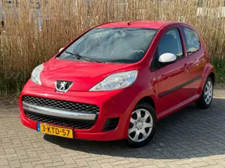 Peugeot 107 1.0-12V XS Airco Elektrische Ramen 5d Nieuwe Apk