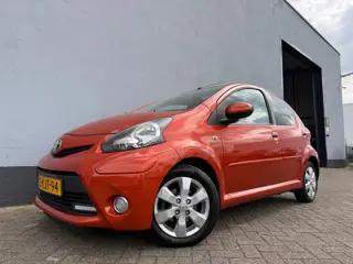 Toyota Aygo 1.0 VVT-i Dynamic Orange 5-Deurs - Airco
