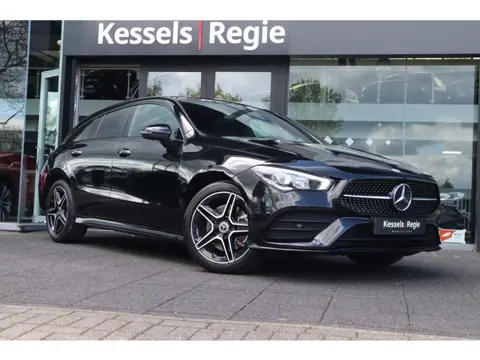Mercedes-Benz CLA-Klasse Shooting Brake 250 e AMG Line Night | Pano | Ambient | Keyless | Camera | C