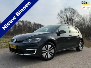 Volkswagen E-Golf E-DITION Automaat / Apple CarPlay/Android Auto / Clima / Navi / 16" Velgen / PDC /