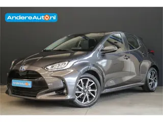 Toyota Yaris 1.5 Hybrid Dynamic |dealer onderhouden|stoelverwarming|navigatie|keyless|camera|