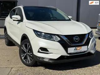 Nissan Qashqai 1.3 MHEV N-Connecta /Trekhaak / NAVI / CAMERA /STOELVERW. / PANORAMA