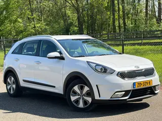 Kia Niro 1.6 GDi Hybrid DynamicLine /Carplay/Trekhaak/Navi/Camera/