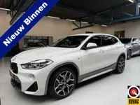 BMW X2 sDrive20i High Executive M Sport X Head Up H&K Stuurverwarming Stoelverwarming LED