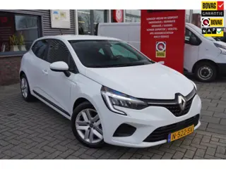 Renault Clio 1.0 TCe Zen / Cruise control / Bluetooth / DAB / Navi / NAP